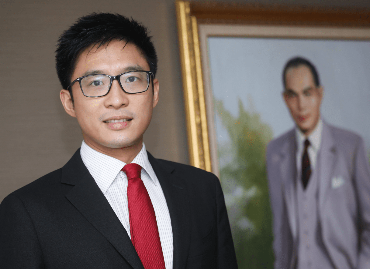 霍启山入主澳娱董事局,霍启刚当选香港议员,朱玲玲成为了大赢家_发展