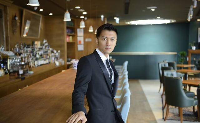 爱最大谢霆锋 来自搜狐网