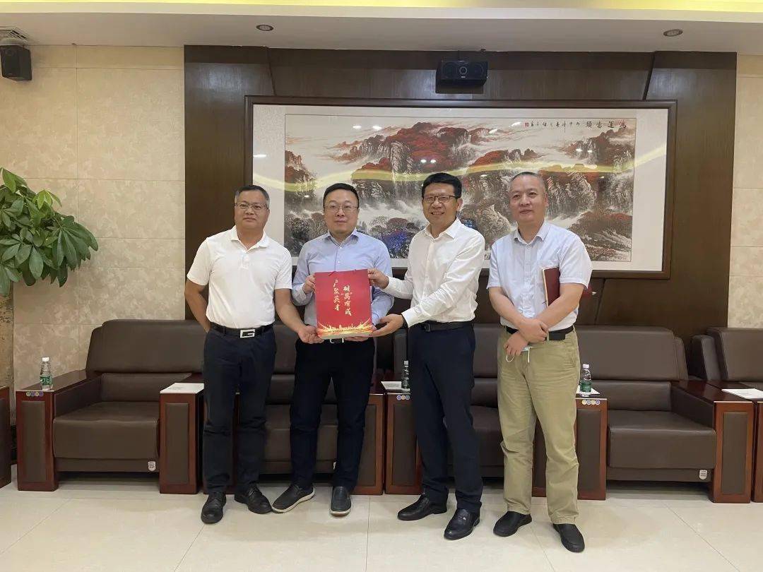 番禺区委常委,纪委书记,监察委员会主任张恩铭一行到创显科教开展"
