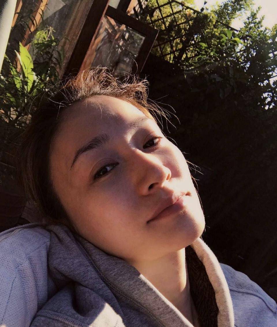 李小冉素颜,身材虽然发福,皮肤白嫩却看不出已经40多岁!