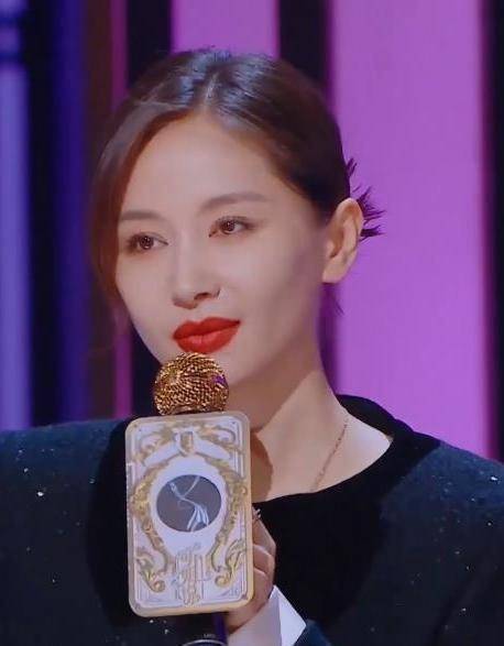 《听姐说》:徐冬冬和王子文互谈前任,被男朋友劈腿难以释怀!