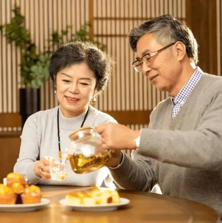 “新型养老”火了，既不用去养老院，也不拖累子女，太治愈！_生活_老年人_旅游