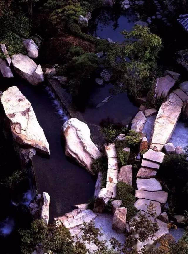 日本庭院枯山水的世界，国宝级枯山水设计师，竟是一位寺庙住持？！_庭园_野俊_瀑布