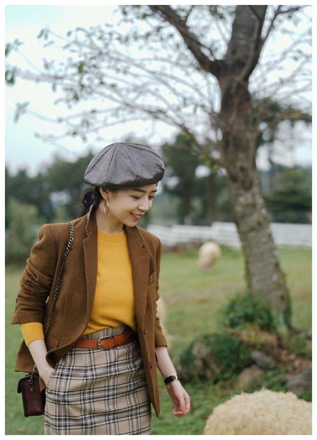 get三木博主时尚穿搭,带妈妈去旅游,拍一组"神仙母女"大片!