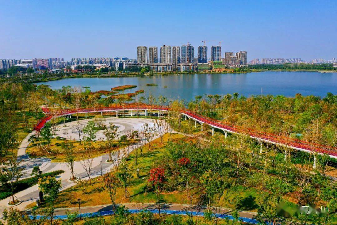 北接杨庄矿相湖位于烈山镇洪庄村北侧▽(点击观看精彩视频)相湖公园来