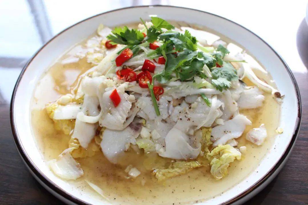 新鲜无刺嚼一口柔嫩爽滑用来做成济宁名吃——汪鱼丝汪鱼丝汤口感鲜