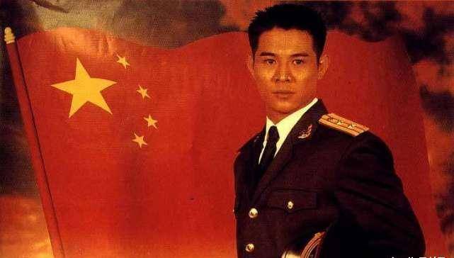 1995年，李连杰拍好的片子被一把火烧光，向华强丧失惨重气得发飙