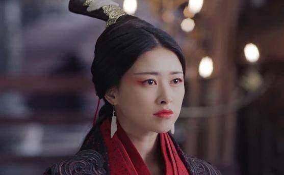 她饰演的赵姬,集舞,美貌于一身,引秦楚两国数位王侯垂涎!