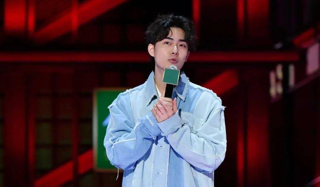 二十几岁的年轻人江梓浩:平凡和普通才是常态_开心_时候_段子