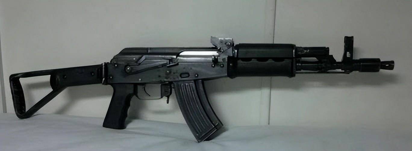 纯黑外观颜值高,深受海军与西藏部队好评,低调的中国56c短步枪_式冲锋