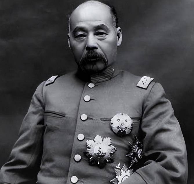 还担任过民国大总统,但是他的爷爷更牛_冯家_袁世凯_军事