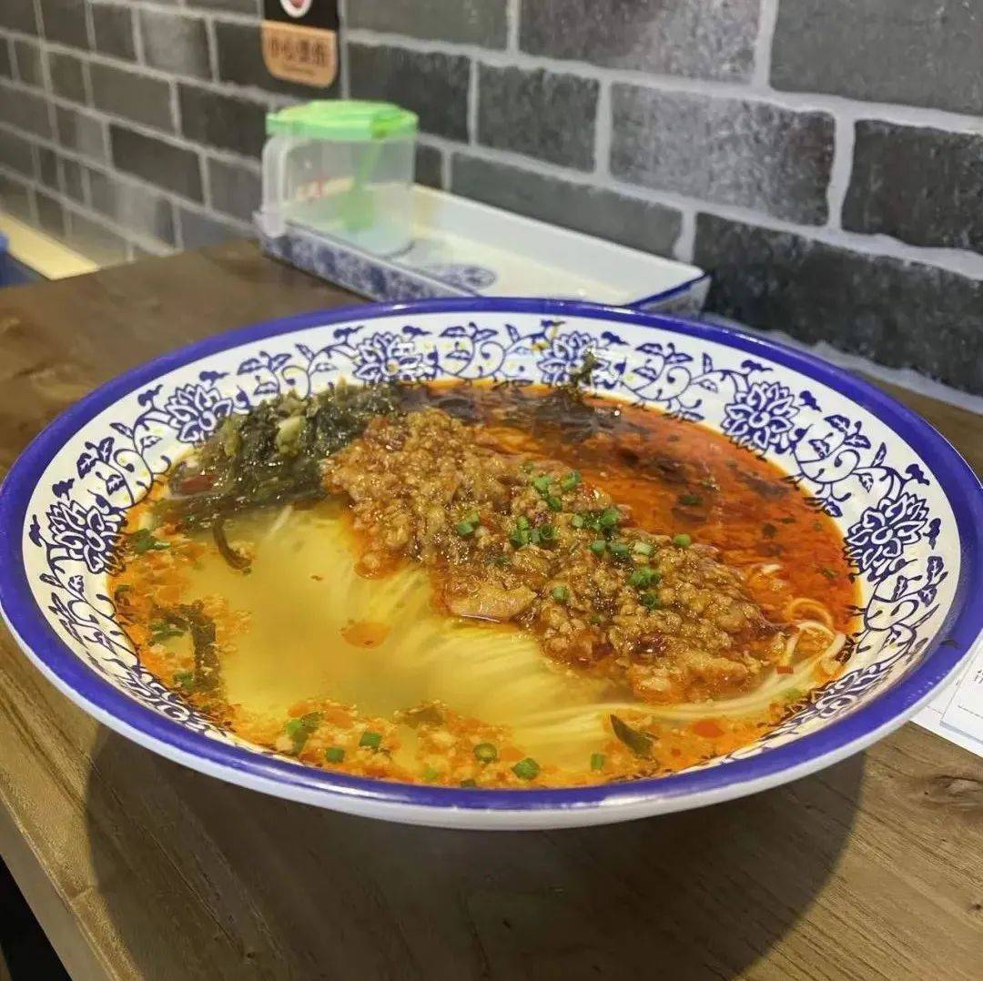 上海著名面条大赏_味道_浇头_黄鱼