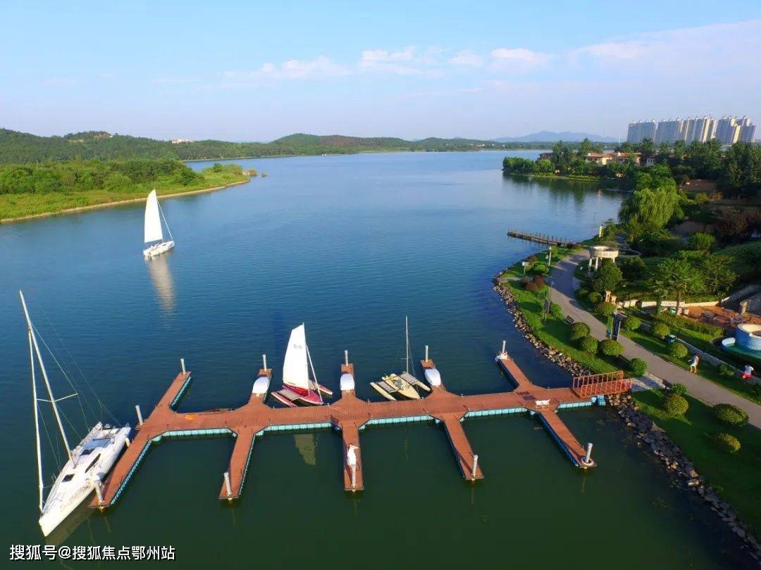 卧龙湖风情小镇售楼处电话400-0000-460转9999卧龙湖小镇_官网_卧龙湖