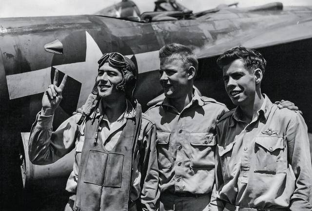 二战三名最牛飞行员，看他们如何无腿开战机