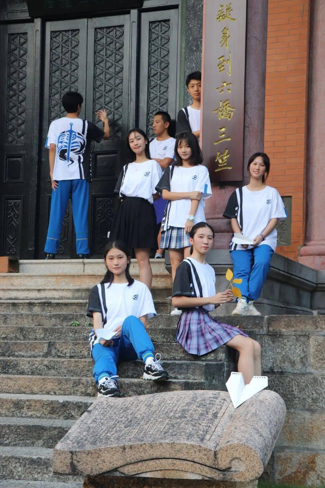 高三班服展示&投票_象征_同学_班徽