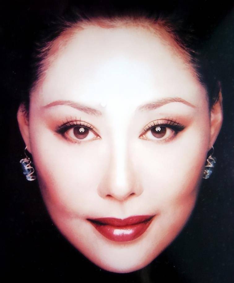 陈亮声病逝不到一年,遗孀斯琴高娃的选择令人泪目_生活_孙天相_母亲