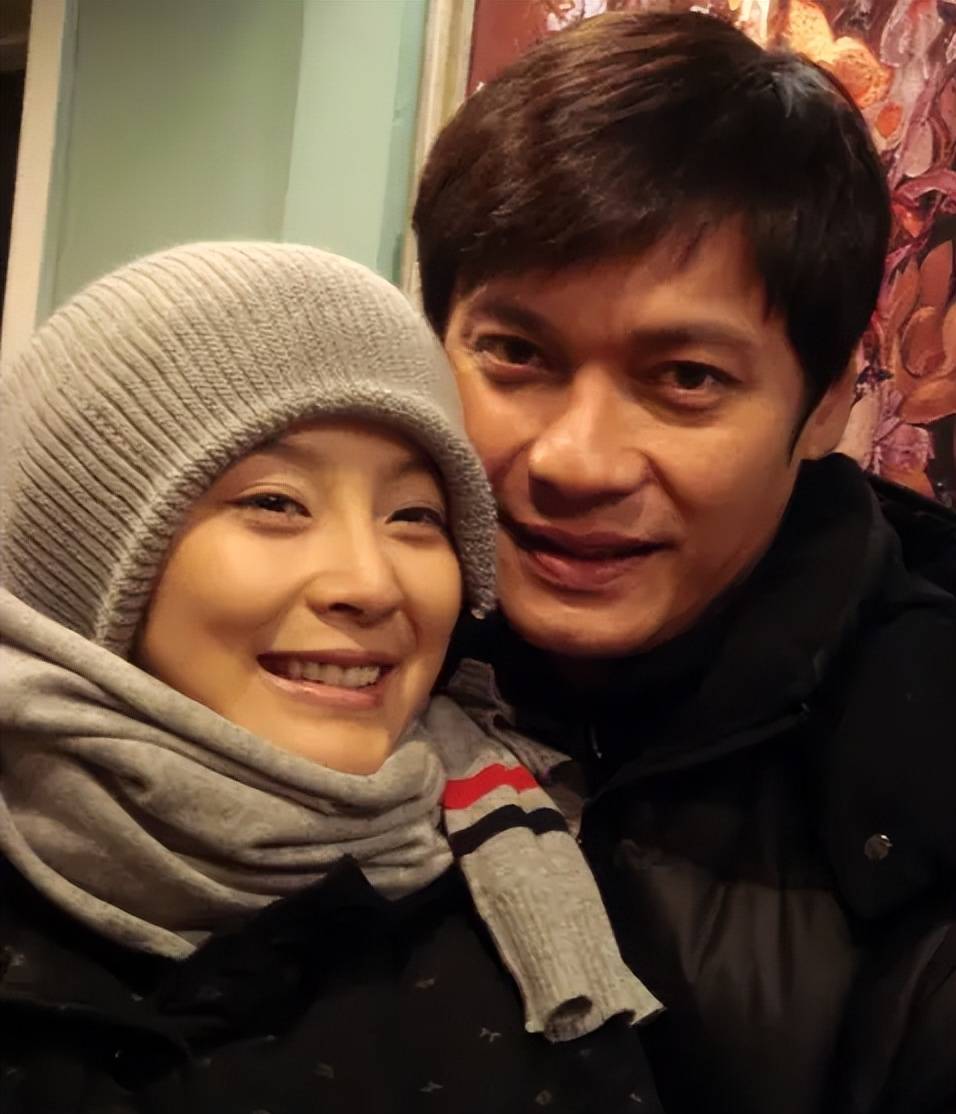 演员苏岩:我这辈子最正确的决定,就是因为一句承诺嫁给了罗嘉良_表演