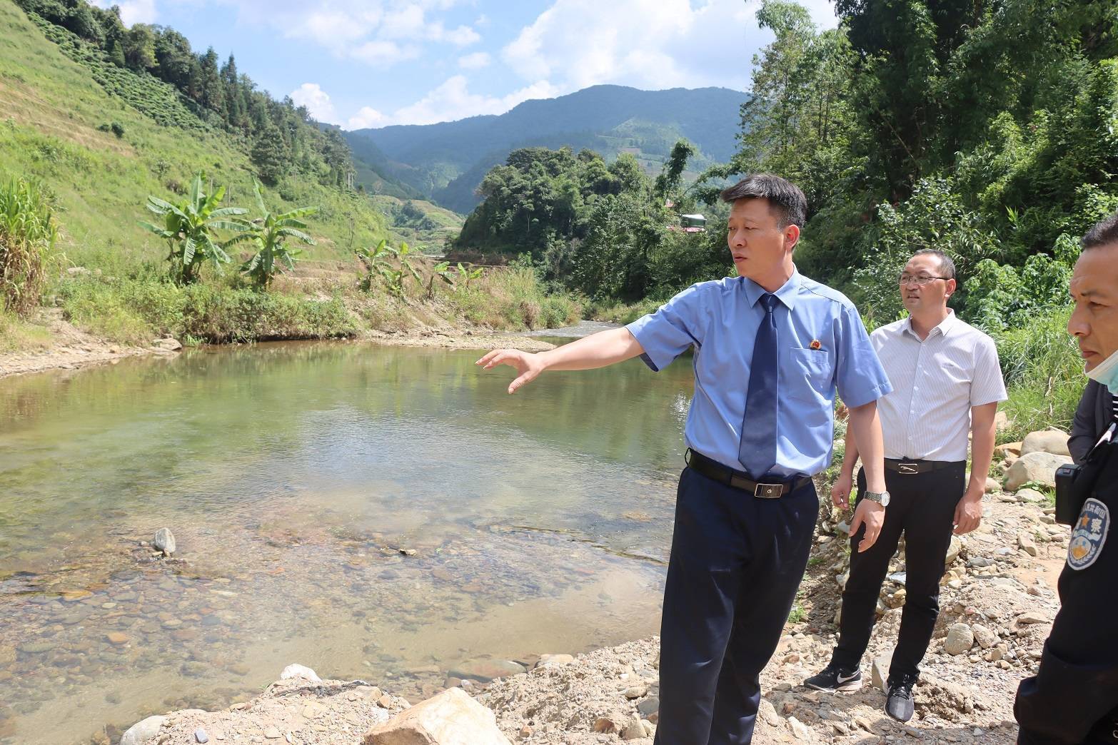 下一步,绿春县检察院将积极发挥检察监督职能作用,发挥"河(湖)长 检察