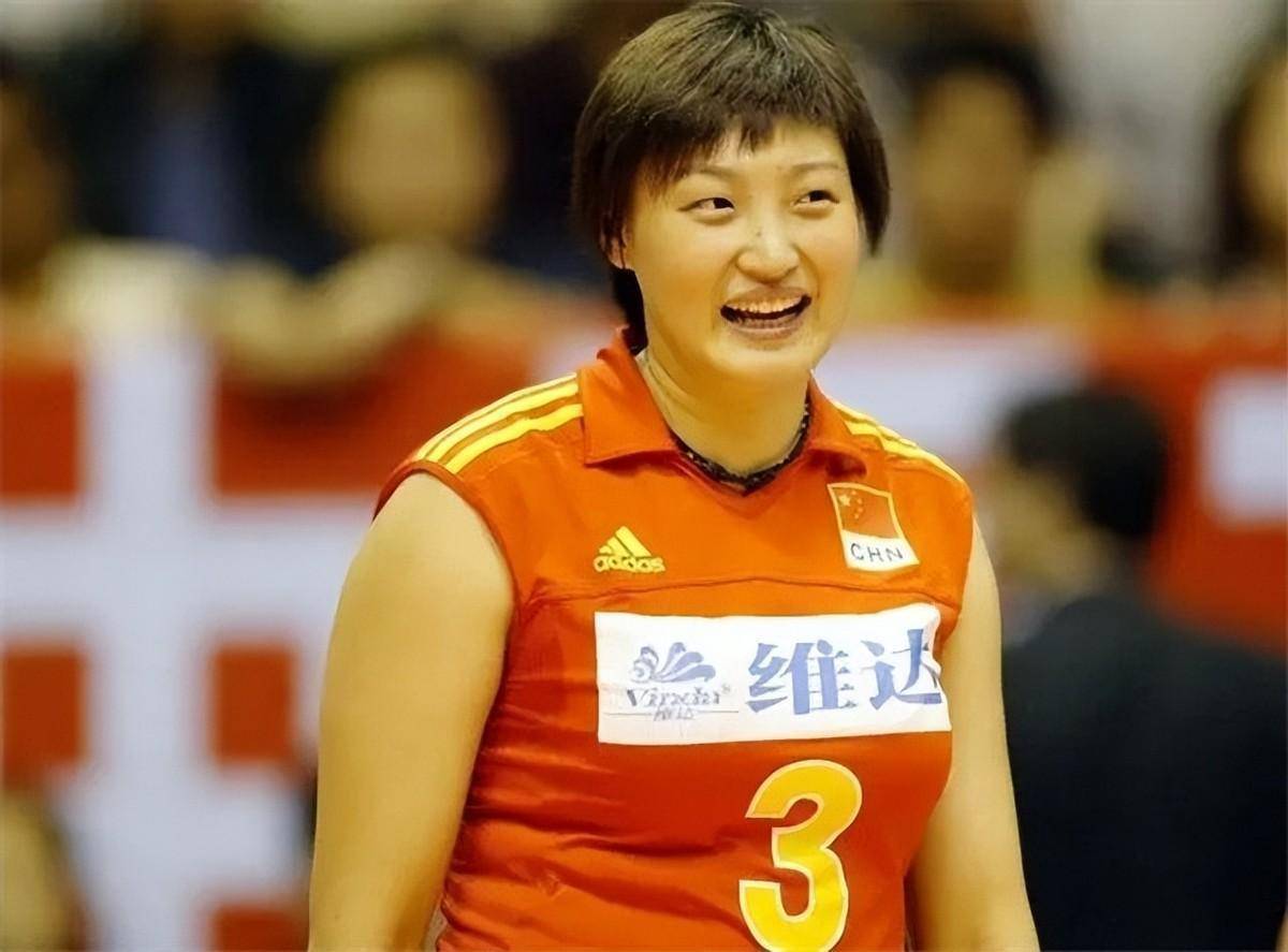 中国女排黄金队员杨昊,经历马拉松式恋爱长跑,好事多磨心想事成?