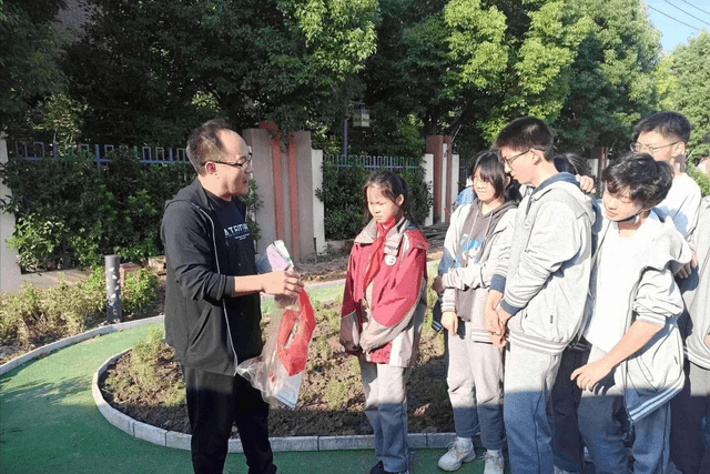 南京市花園中學開展種植實踐特色勞動教育_活動_花樣_江蘇省