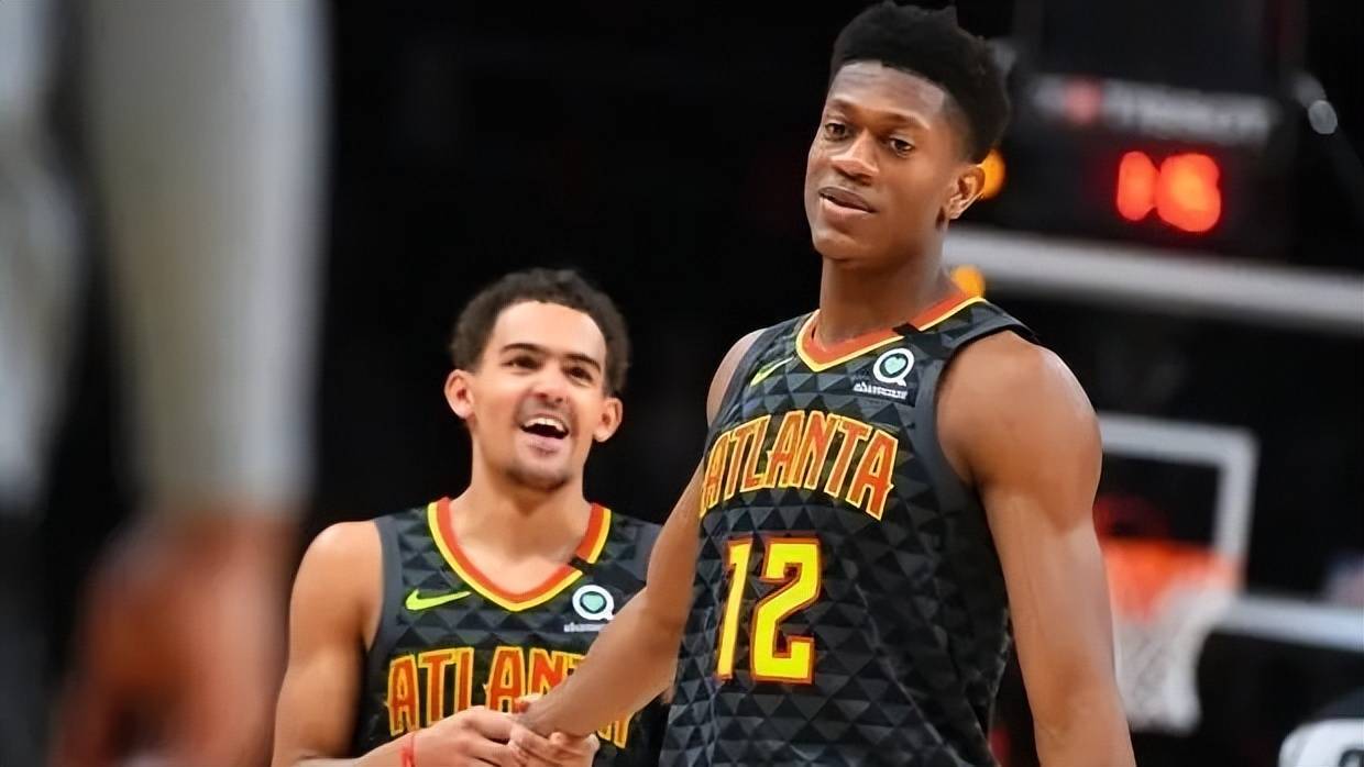 老鹰官宣正式与亨特续约!极品3d生生被湖人给错过了_球员_赛季_实力