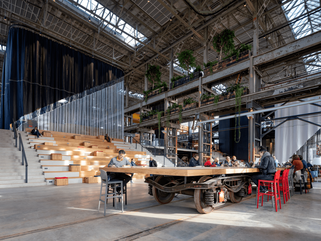 废旧厂房变身图书馆,这才是真正的工业风_lochal_空间结构_历史