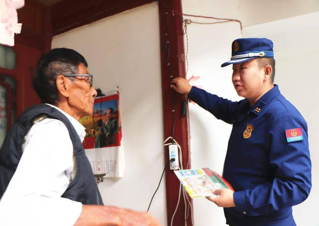 安保之星 | 记施甸县消防救援大队三级指挥员赵文博_宣传_工作_行动