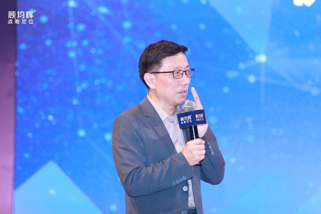 顾均辉说定位:小熊电器是如何拿下家电市场的?_小家电_品牌_养生