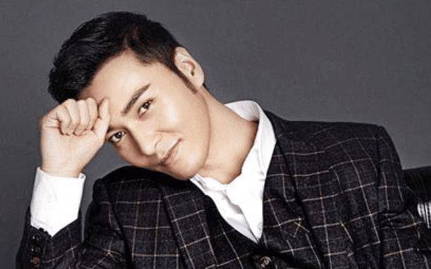 来自云南的三位男明星,他们的外形阳光帅气,对待工作认真敬业_表演