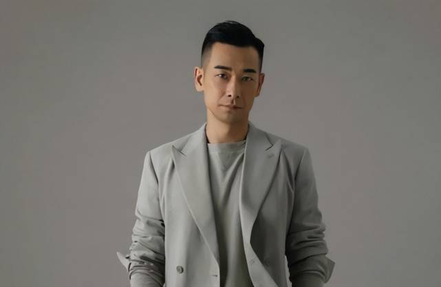 赵文卓的6段情史:有人大他9岁,有人为他生下儿子,依旧无名分_张丹露