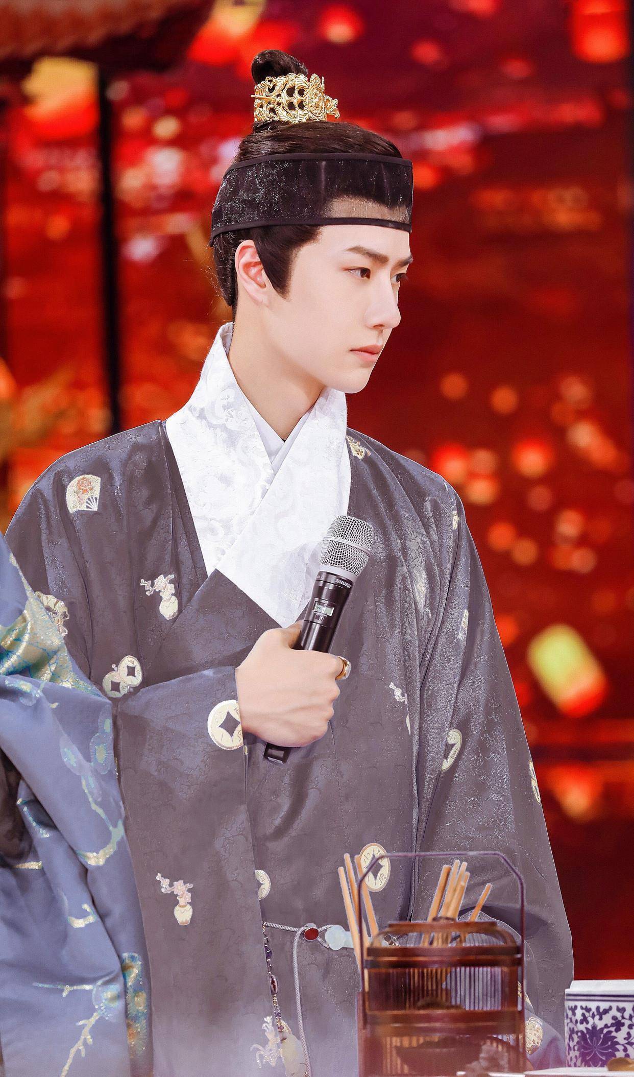 王一博古风公子秀,换了个颜色的造型,更有文人墨客的吟诵_动作_细节