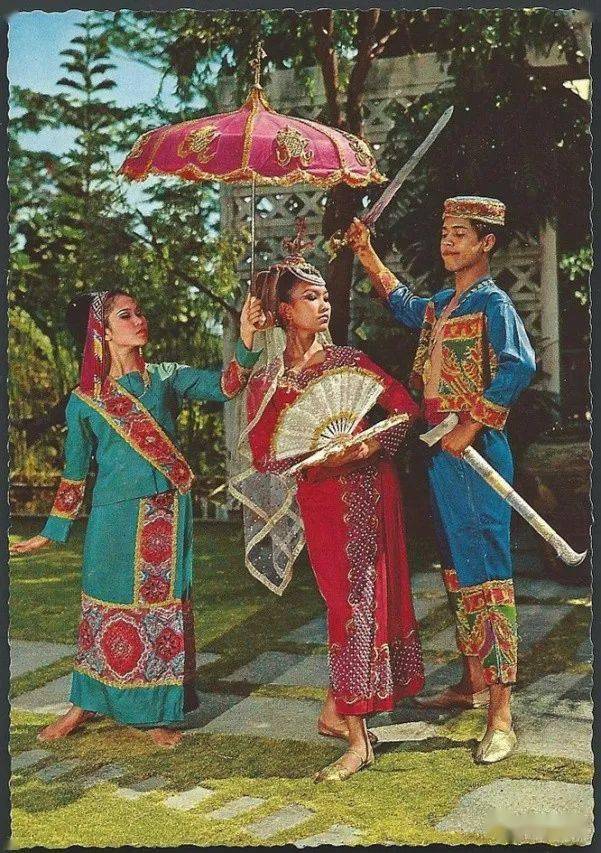 「马拉瑙人」「雅坎人」的传统服饰 | 菲律宾南部系列76_maranao_穿