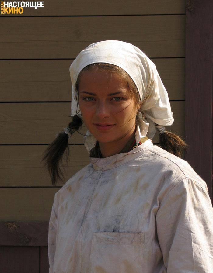 玛丽娜·亚历山德罗娃高清写真图集_父母_毕业_工作