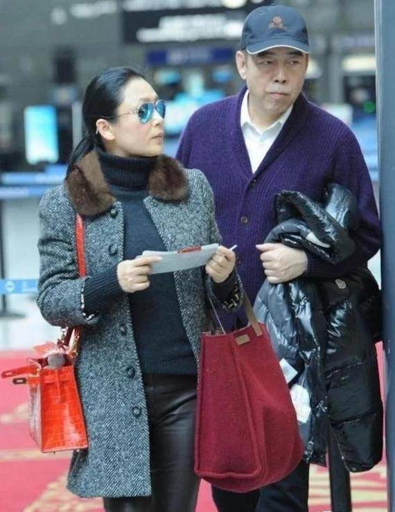 发福严重撞脸倪萍,皮肤松弛皱纹多_陈凯歌_身材_惠英红