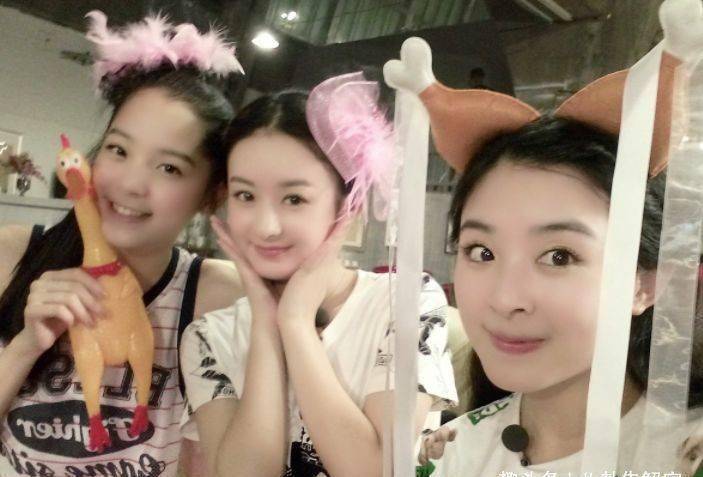 以为唐艺昕伴娘团最美,看到赵丽颖之后,才知啥是真的最美伴娘团_杨紫