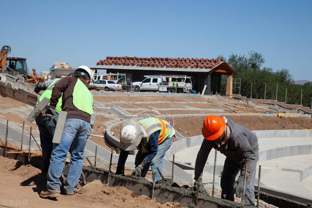 南昌招聘信息三江西南昌招小工打杂60人,300一天,包吃包住项目地址