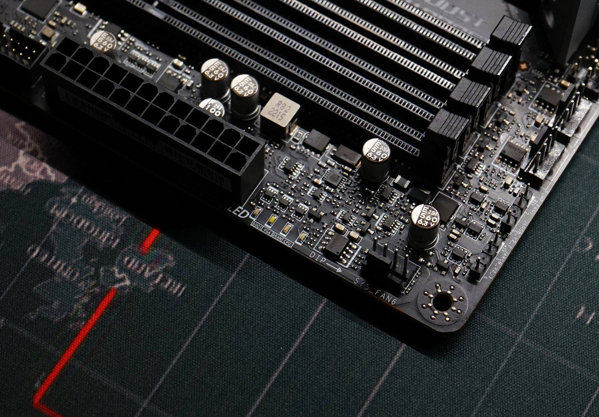 13代酷睿嘅高级座驾 微星mpg z790 edge wifi d4 刀锋开箱_接口_主板