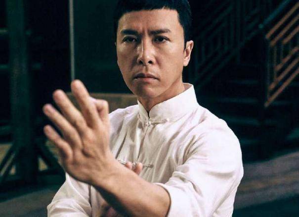 甄子丹女儿发育有多猛?