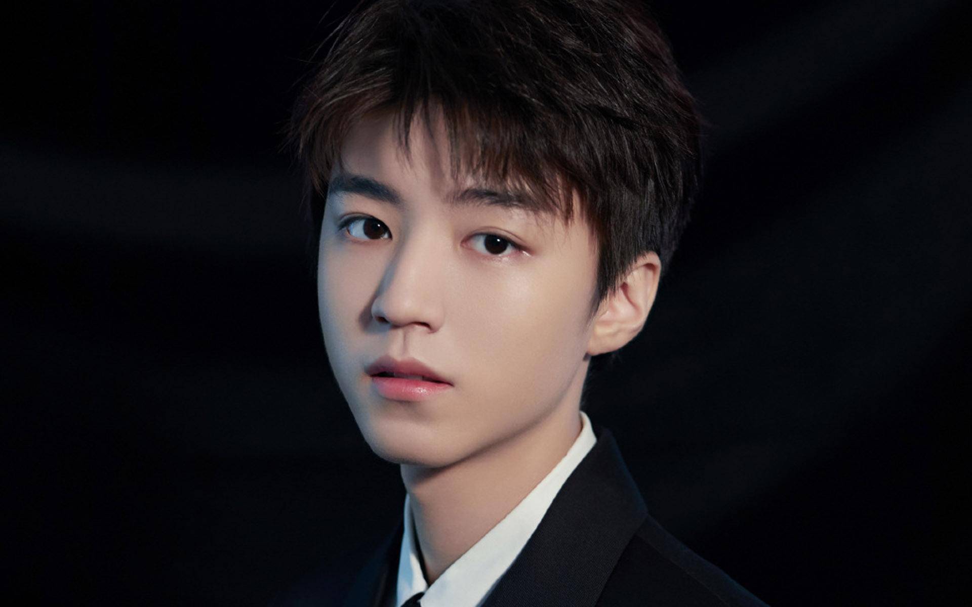 王俊凯诉文化用品公司侵犯肖像权胜诉 被告道歉并赔偿经济损失34万元