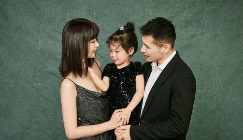 被富婆追了3年结婚成家,如今33岁身家上亿_赵紫嫣_人生_比赛