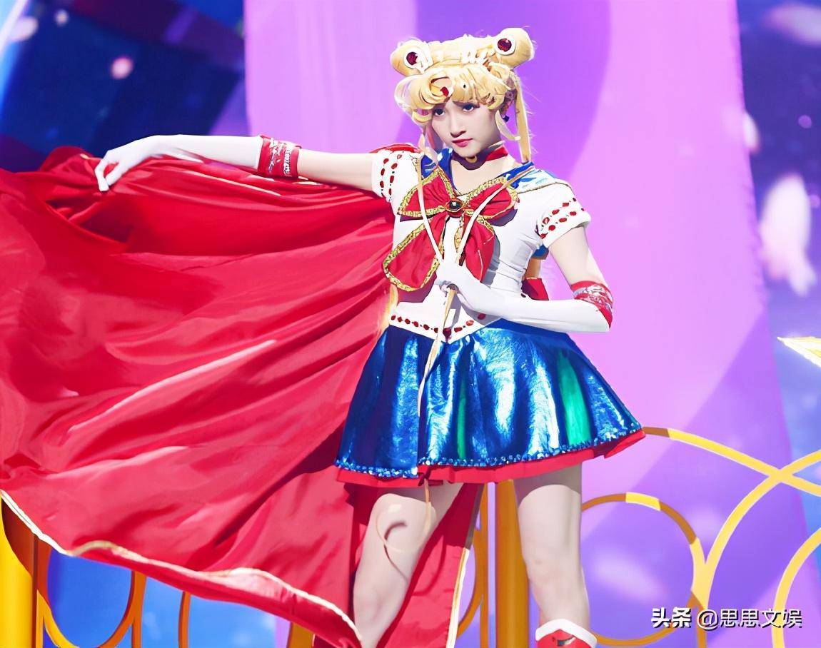 关晓彤cos姜子牙直冲热搜,国民女神关晓彤还有哪些经典cos_形象_漂亮