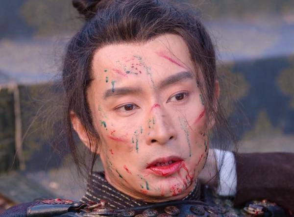 还有一个就是王海祥饰演的卫都了,是陆炎身边最得力也最忠诚的一个部