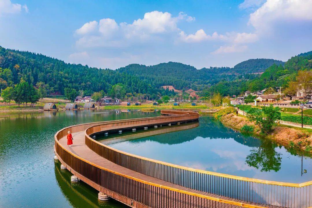 a级景区安逸游丨永和家园·凤凰湖——水美乡村,秋色如画~_遂宁_自然