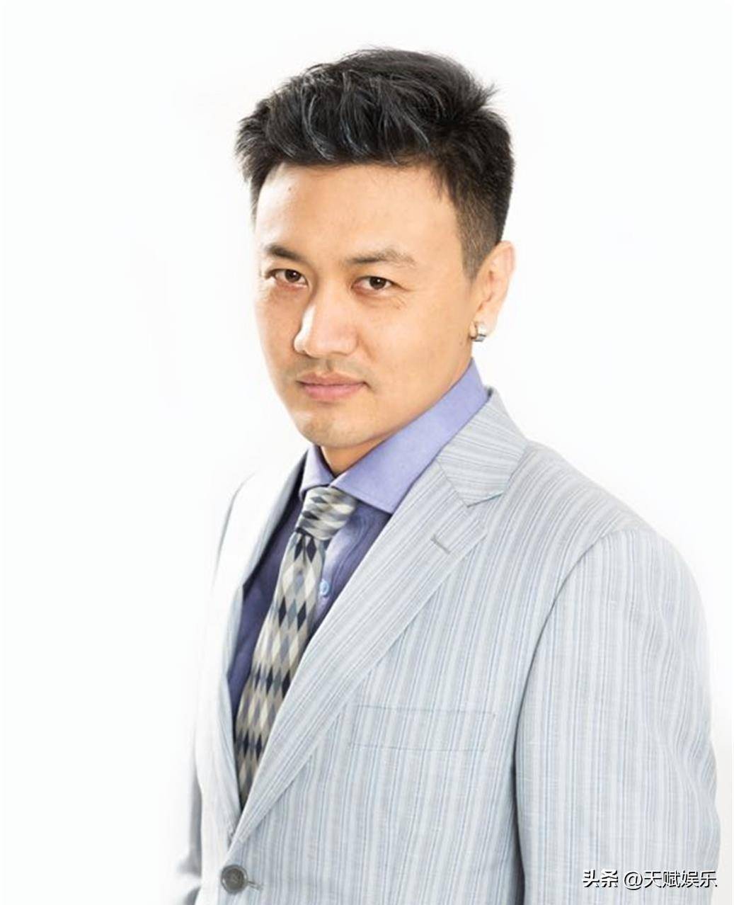 《奋斗》32集青春励志电视剧第23集剧情和演员(23)