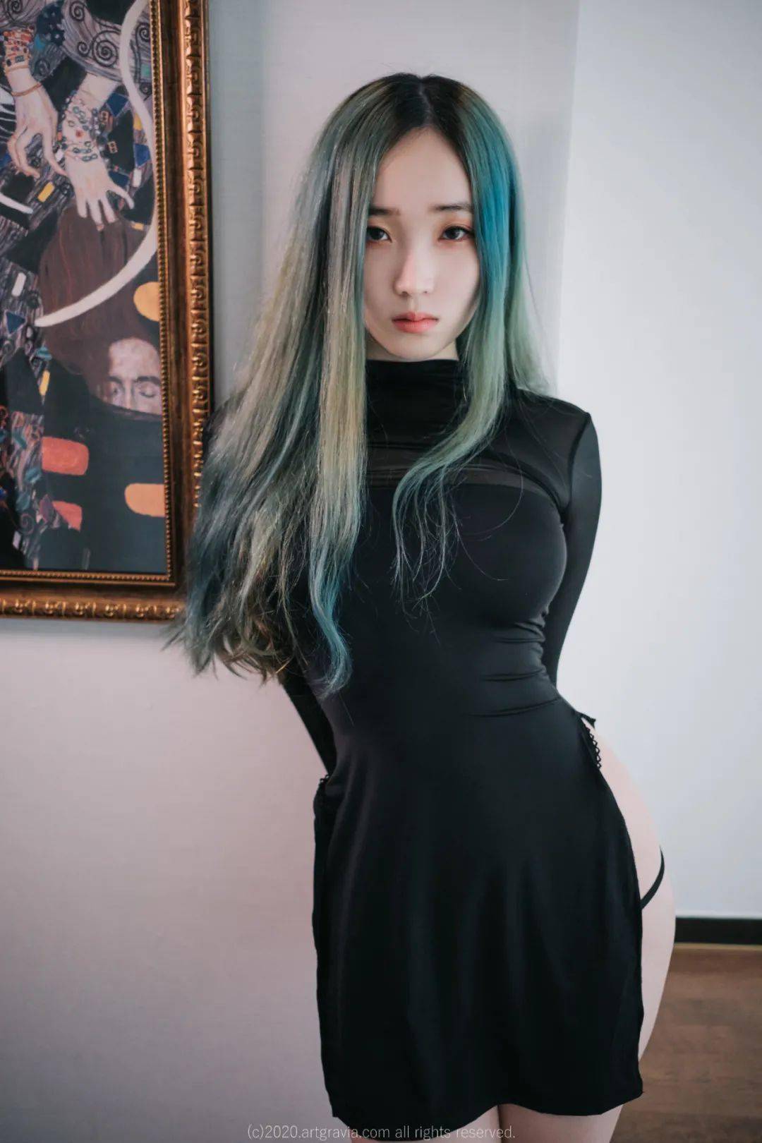 【摄影素材】绿发韩国小姐姐bambi!外貌清秀自然,肌肤白嫩无暇!