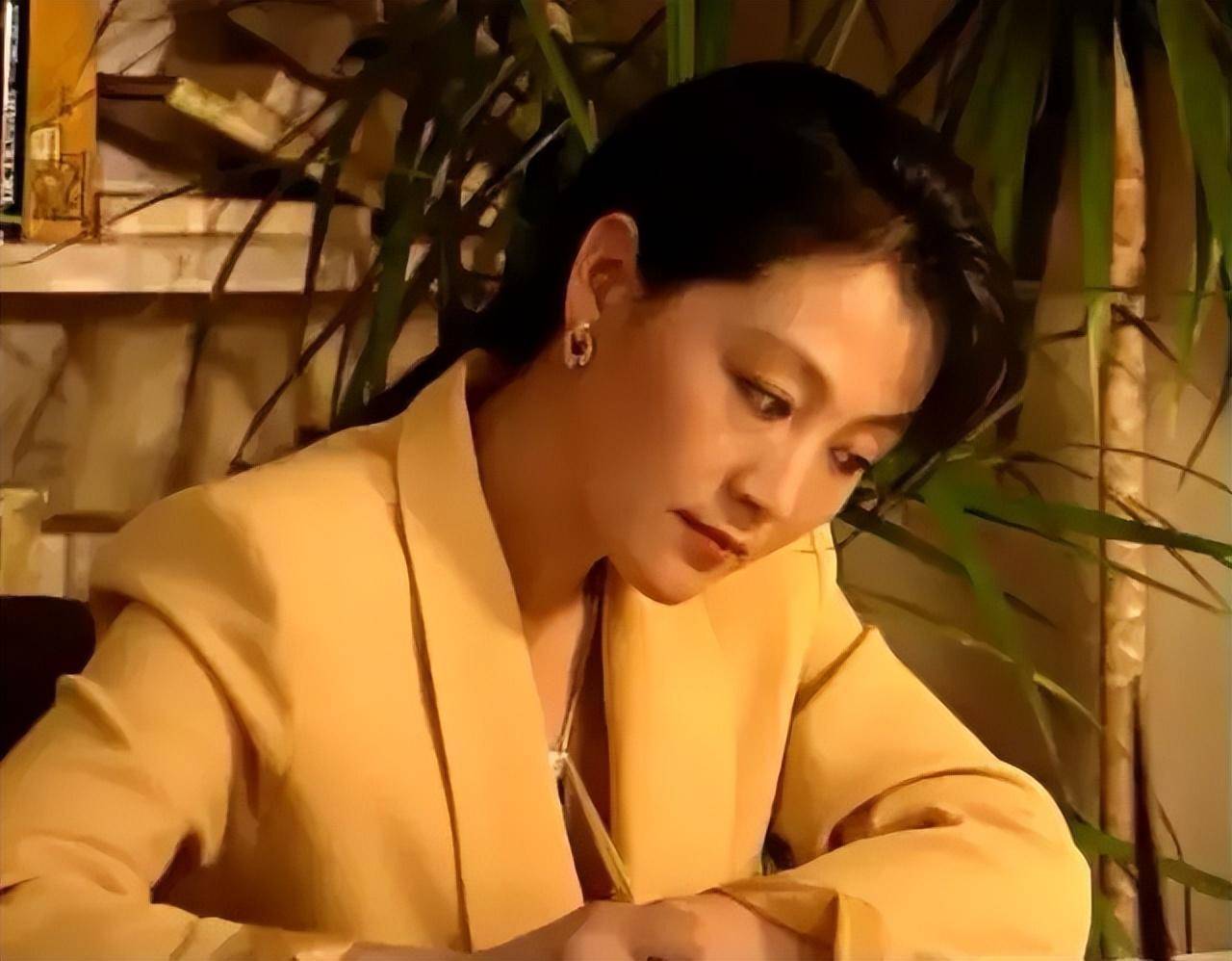 无盐女潘仪君_潘虹电视剧无盐女剧照_潘虹无儿无女