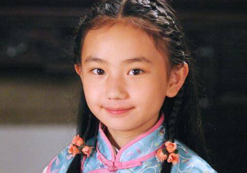 7岁出道11岁走红,娱乐圈唯一考上清华的童星叶子,如今怎样了?