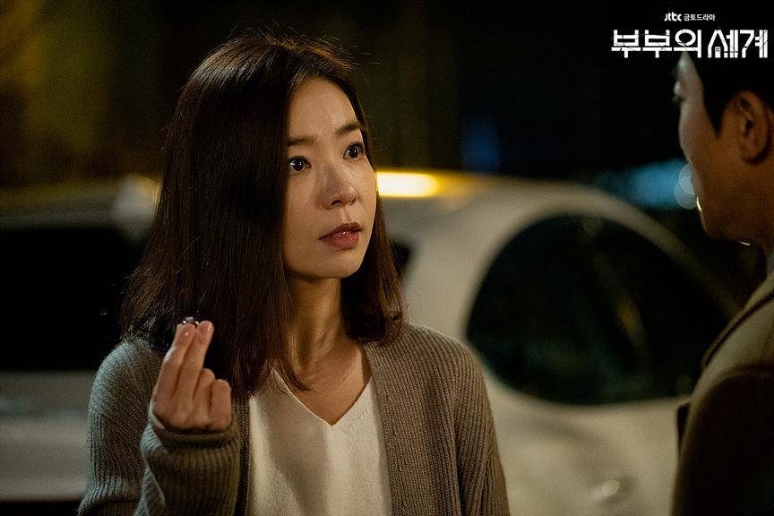 心语《夫妇的世界》艺琳教我们的事:只有靠自己,你才能成为女王_老公