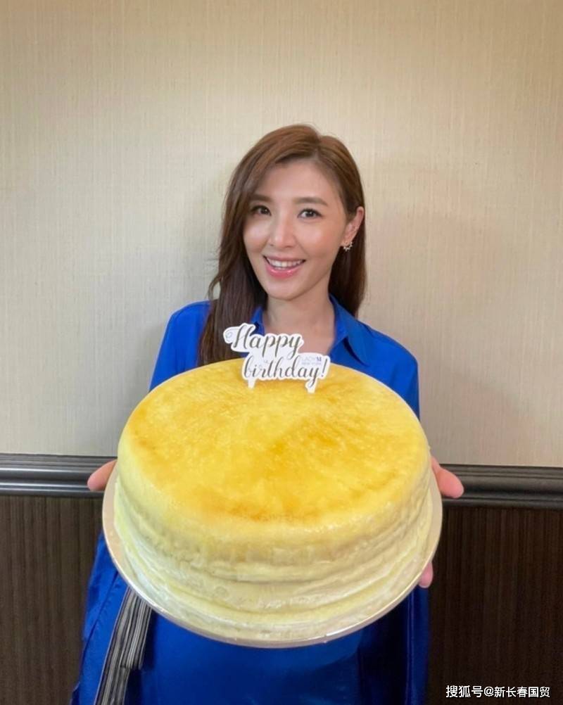 52岁素颜近照曝光,无修图现真实状态_苏慧伦_保养_生日