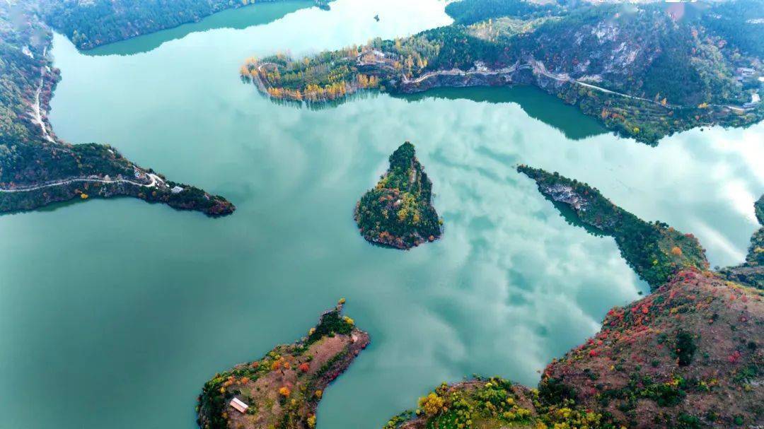 商洛仙娥湖图片